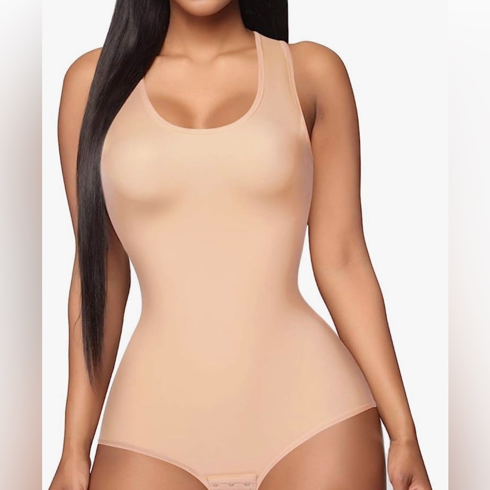 Iris Maya shapewear bodysuit in apricot
